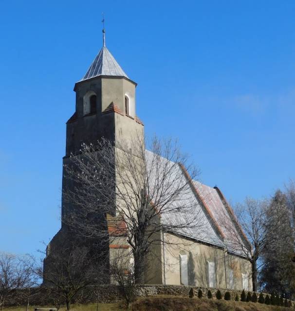 Holy Trinity Church in Owieśnie