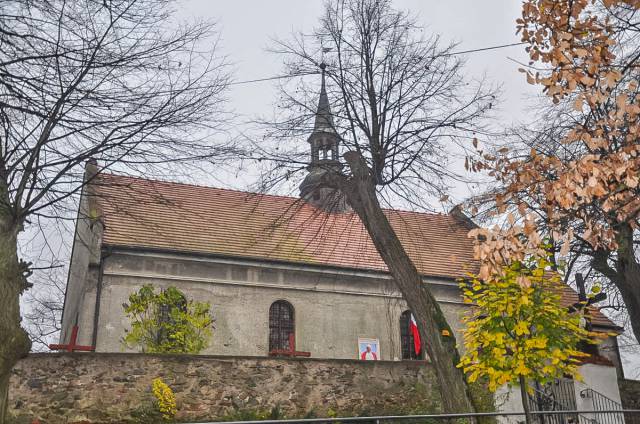 Kościół filialny pw. Trójcy Świętej – Sanktuarium Maryjne w Stoszowie, gm.Łagiewniki
